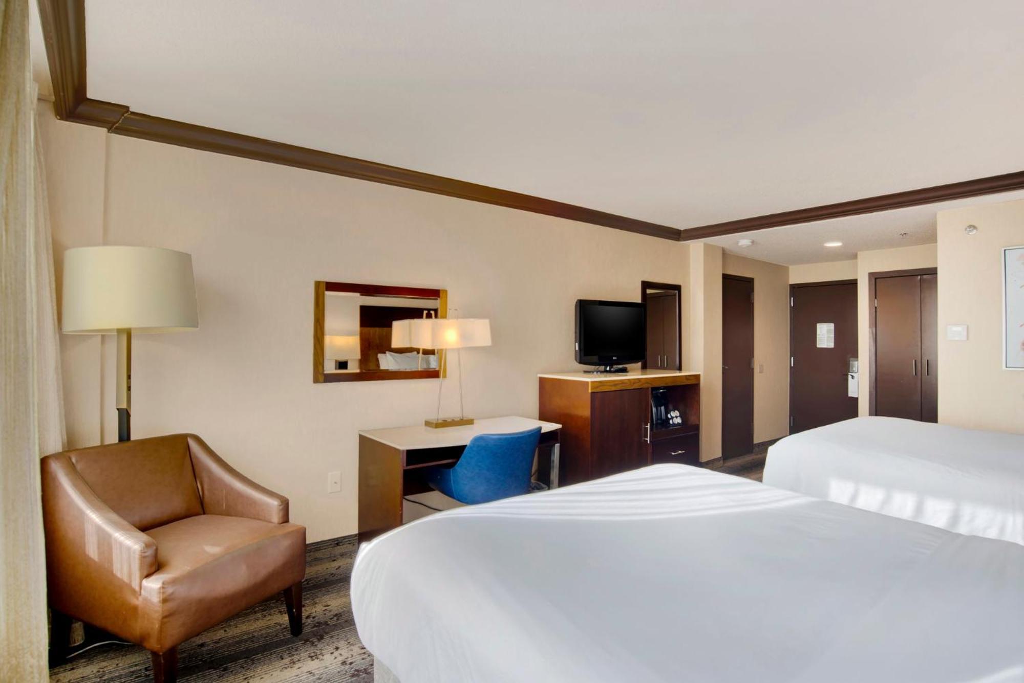 Crowne Plaza Hotel Harrisburg-Hershey By Ihg מראה חיצוני תמונה