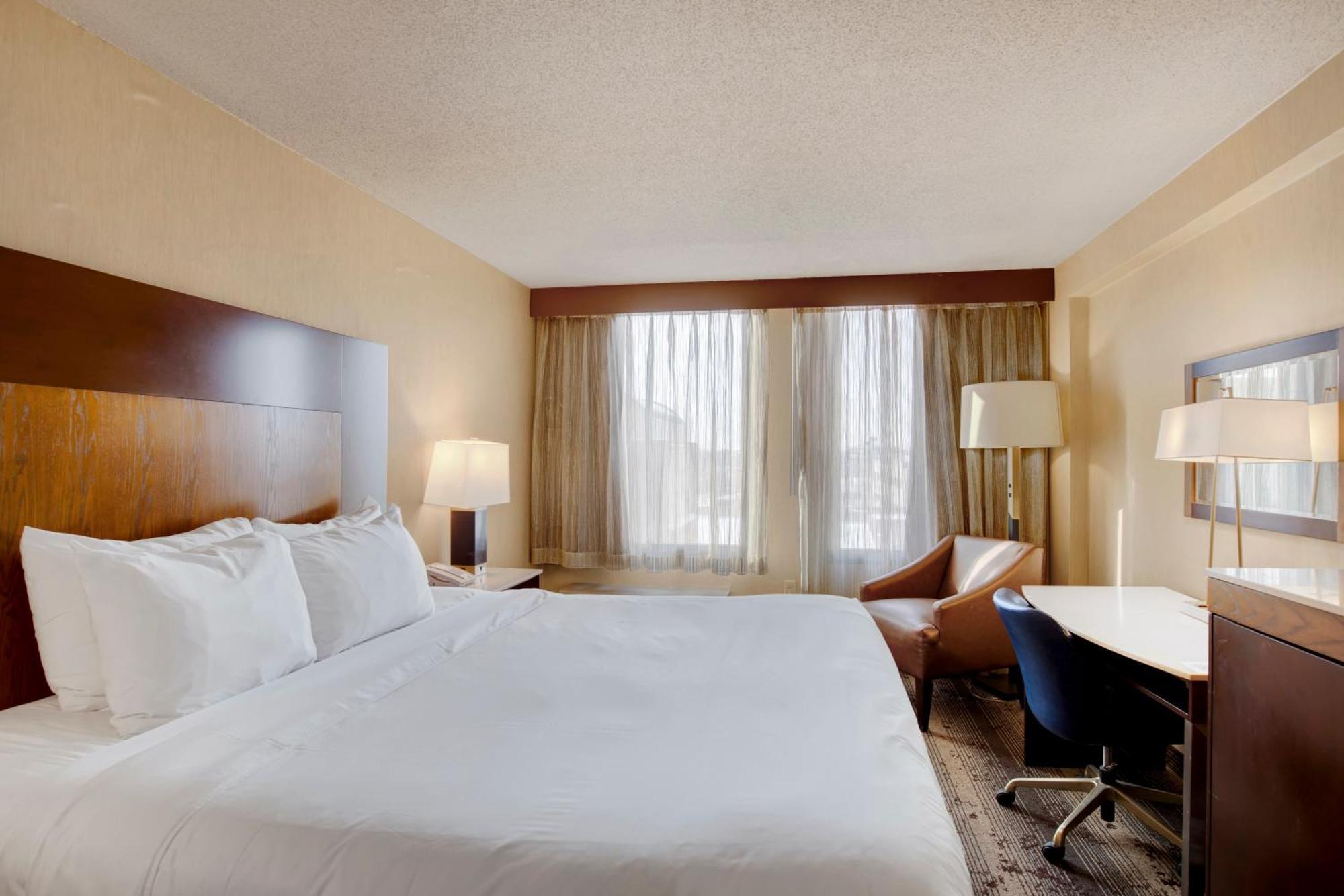 Crowne Plaza Hotel Harrisburg-Hershey By Ihg מראה חיצוני תמונה